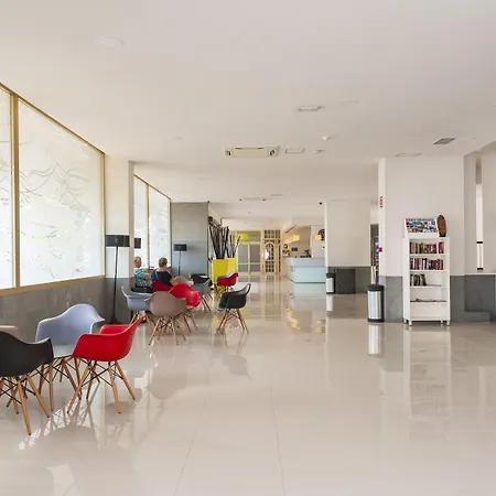 Kn Columbus Плая-де-лас-Америкас