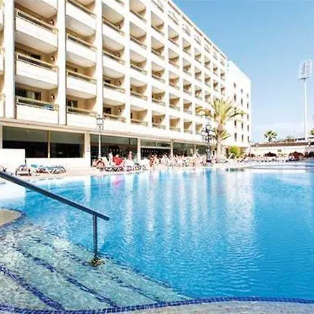 Kn Columbus Lägenhetshotell 3*