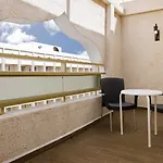 Aparthotel Kn Columbus 3*