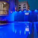 Kn Columbus 公寓式酒店 3*
