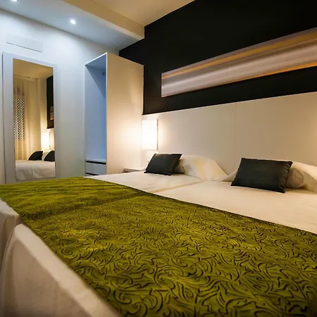 Kn Columbus Apart Otel 3*