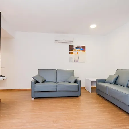 Hotel apartamentowy Kn Columbus 3*