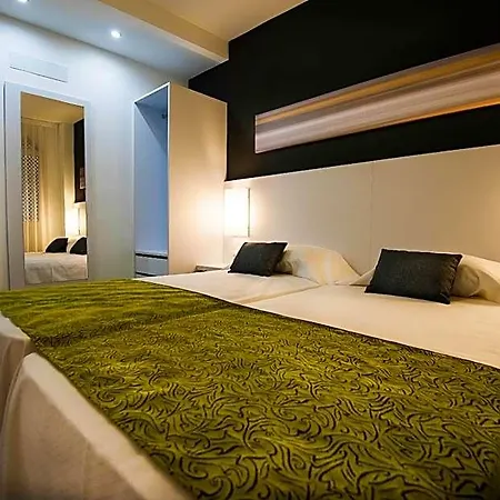 Апарт-готель Kn Columbus 3*
