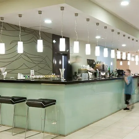 Kn Columbus Hotel apartamentowy Playa de las Americas (Tenerife)