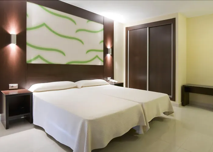 Kn Columbus بلايا ذي لاس أميريكاس