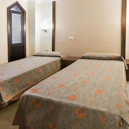 Aparthotel Kn Columbus 3*