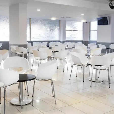 Aparthotel Kn Columbus 3*